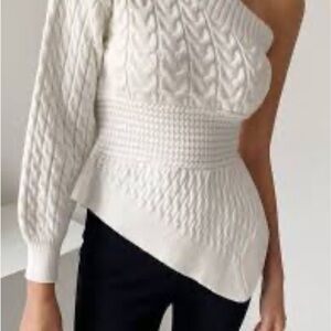 Commense Off-Shoulder Cream Sweater